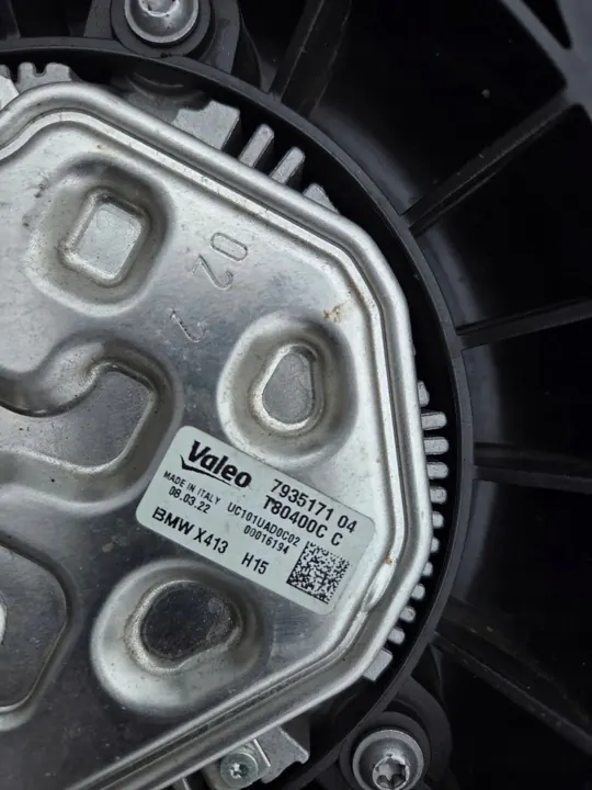 Conjunto de ventilador de radiador BMW G20 G21 G22 G23 2.0i 2.0iX image 7