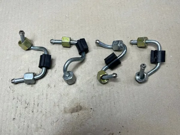 Insprutningsrör OEM 03L130301AR för VW Passat 2.0 TDI image 2