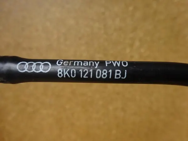 AUDI A4 B8 2.0 TDI Vesiputki 8K0121081BJ image 3