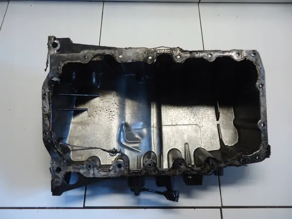 VW SKODA AUDI 2.0TDI Oljetank 03G103603AH image 2