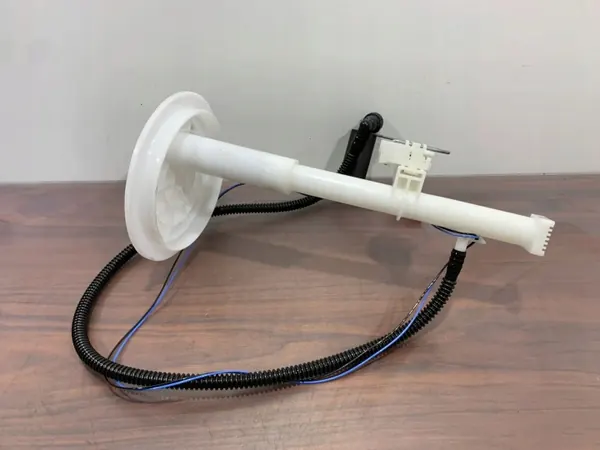 Sensor de nivel de combustible Mitsubishi OEM 1718A186 image 3