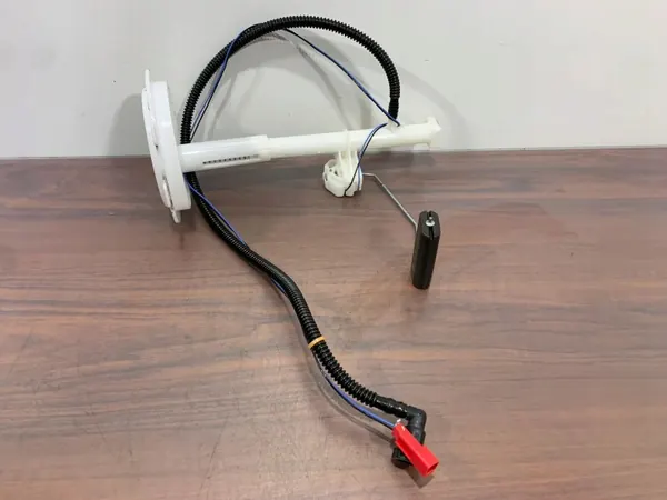 Sensor de nivel de combustible Mitsubishi OEM 1718A186 image 4