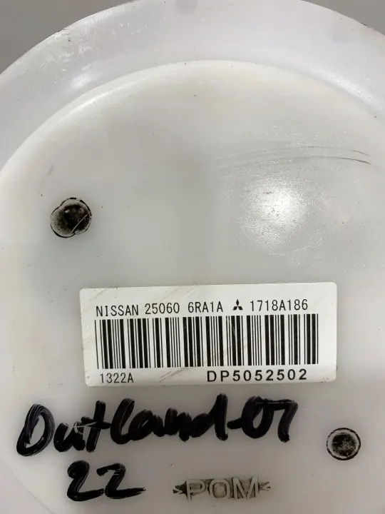 Sensor de nivel de combustible Mitsubishi OEM 1718A186 image 6