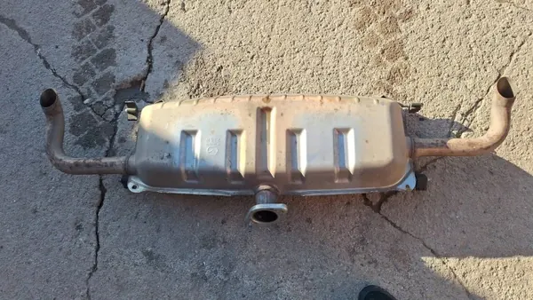 Endschalldämpfer Mazda CX60 OEM BZC1623 - Gebraucht image 2