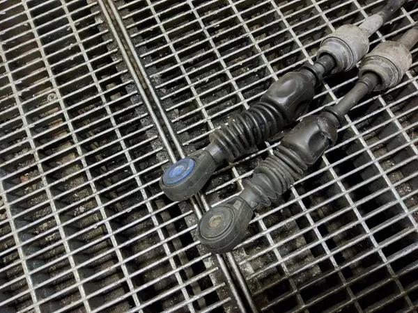 Câble de frein à main Toyota Aygo OEM SKE55229 image 3