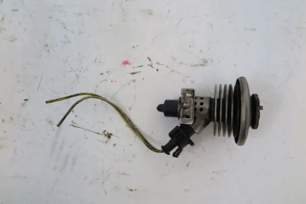 Mercedes-Benz AdBlue-injector OEM A0004900713 image 2
