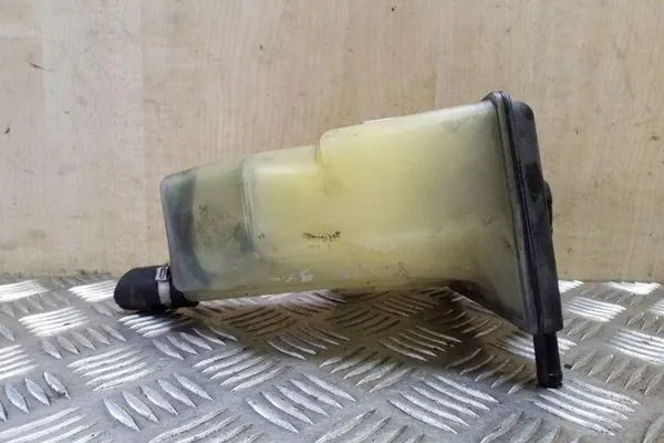 Ausdehnungsbehälter VOLVO S40 I 1.9L Diesel 1998 image 3