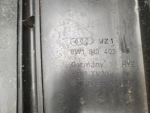 OEM 8W1819403 Etupyyhkijänvarret Audi A3 8P1 image 5