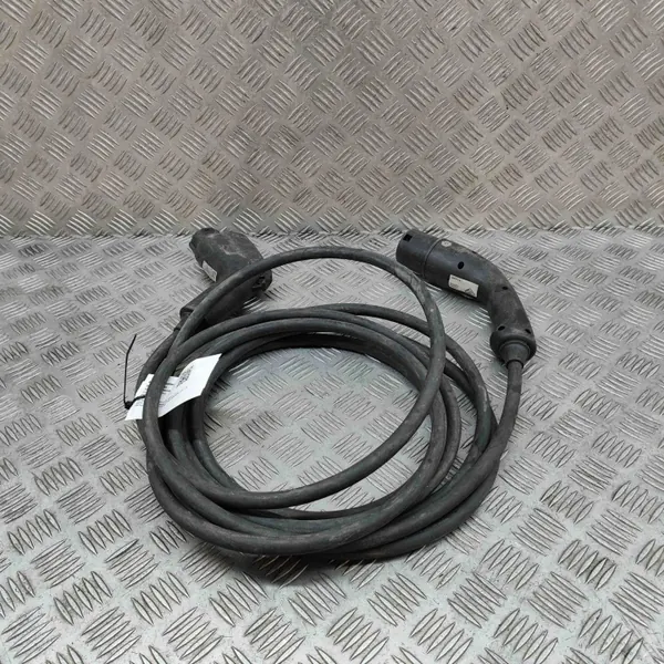 Câble de charge batterie Toyota Prius OEM 35305972 image 3