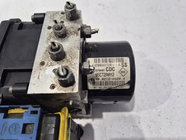 Pompe ABS OEM 476602272R pour Renault Megane III image 4