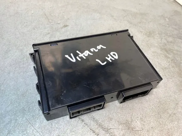 Suzuki Vitara (LY) Ohjaimet OEM FBZ17854 image 5
