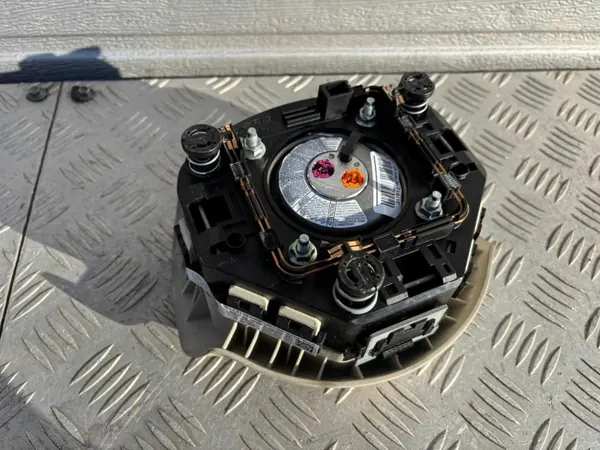 Fiat 500 Fahrerairbag OEM 7354528820 - Gebraucht image 3