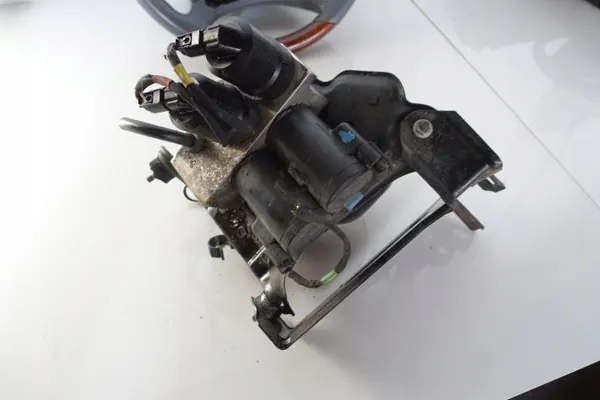 Bloco de válvula ABC Mercedes A2203200358-215cl Usado image 8