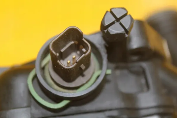 Thermostat Housing Citroen DS3 Peugeot 1.6 THP V753452180-08 image 10