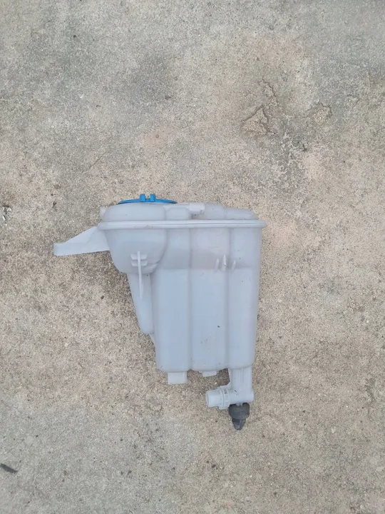 Expansietank Audi A4 B8 Lift 8K0121403AC image 3