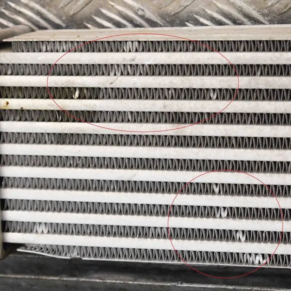 Intercooler 1.4T 1.7CDTI Opel Mokka 95026333 image 2