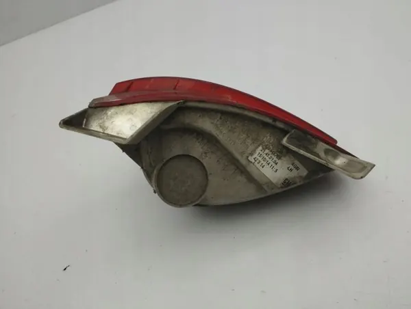 Luz trasera antiniebla izquierda/derecha OEM 428448700 Opel Zafira C image 3