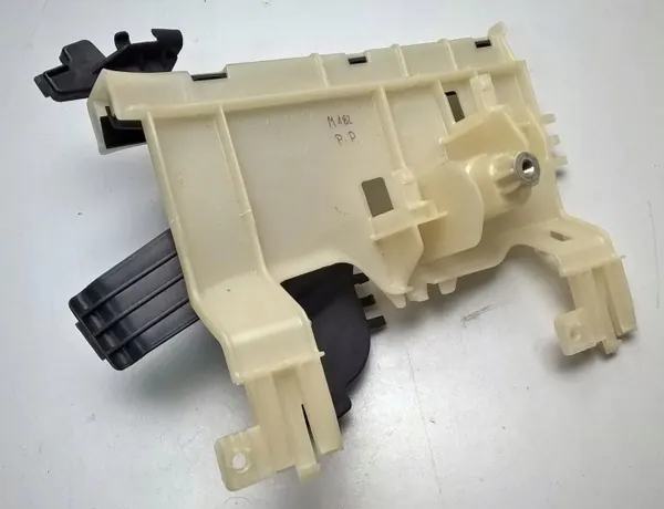 Régulateur de vitre avant droit Maserati Grecale M182 OEM BSA0006897 image 4