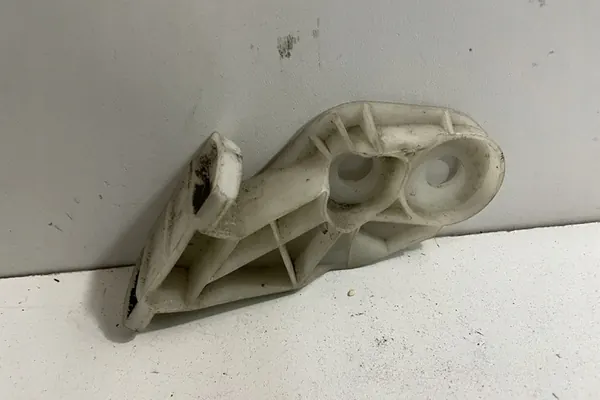 Deslizamento traseiro direito do para-choque BMW 3 (E46) 2000 image 3