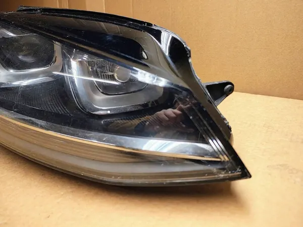Farol Direito Volkswagen Golf VII 5G1941032 image 3