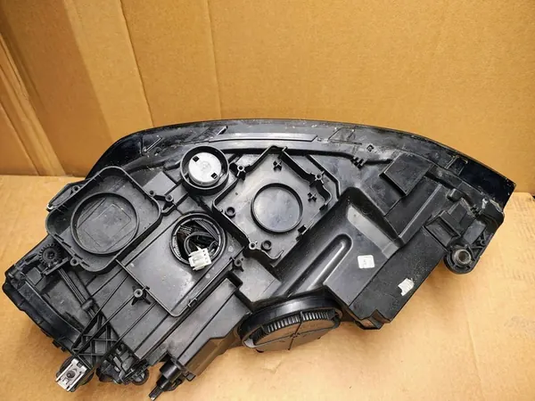 Farol Direito Volkswagen Golf VII 5G1941032 image 5