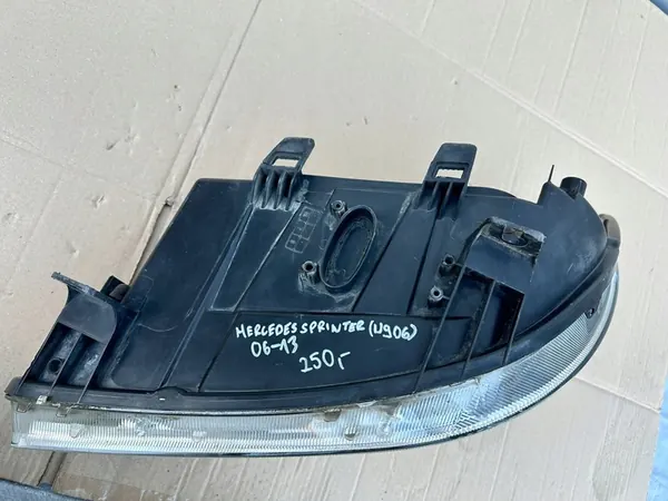 FARO DERECHO MERCEDES SPRINTER W906 06-13 A9068200261 image 8