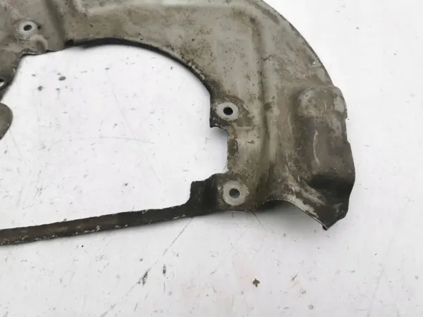 OEM AMD153192 Takajarrulevyn suojus oikea puoli image 3