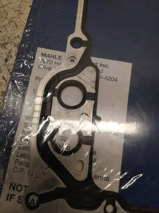 Hummer H3 2007 Joint de boîte de vitesses OEM image 2