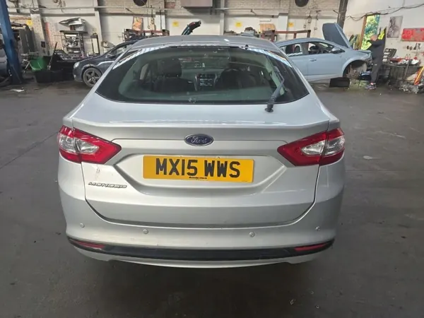 Moldura maletero Ford Mondeo 5 OEM DS73-F43404-C image 6