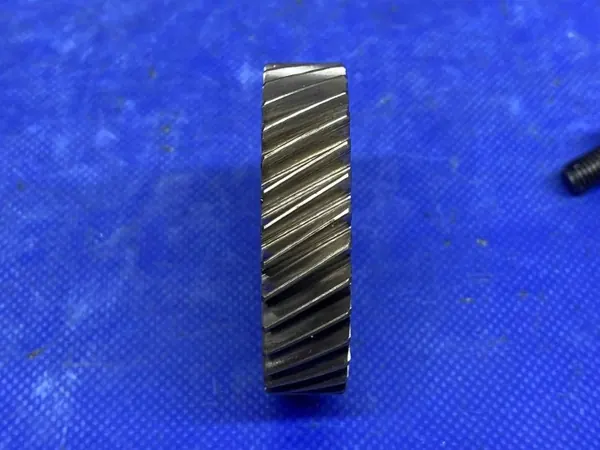 Oljepump kugghjul OEM 03G103580 för VW Sharan image 3