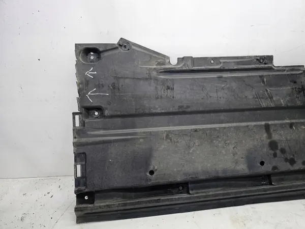 OEM 8K0825207B 3/26 Vänster Underredessköld Audi image 4