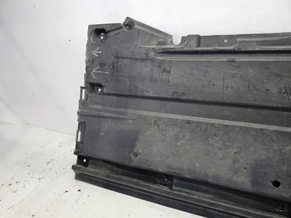 OEM 8K0825207B 3/26 Vänster Underredessköld Audi image 6
