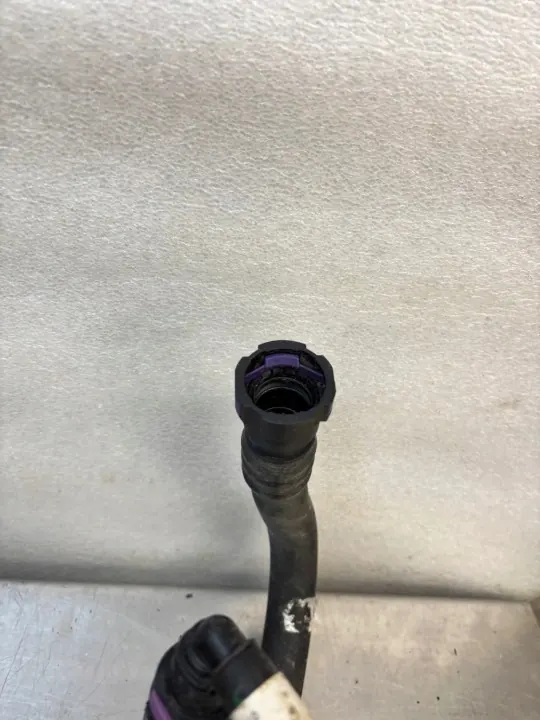 AdBlue-korkki ja Letku OEM 748902871R Renault Master III image 3