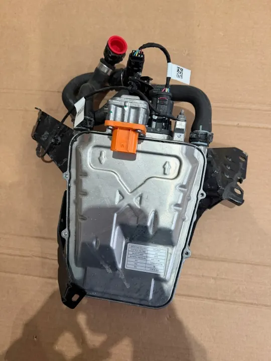 Webasto sähköinen lämmitin OEM 2980066587B Volvolle image 2