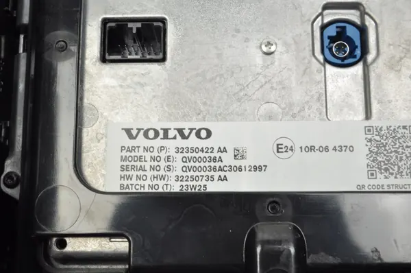 Volvo XC60 II XC90 II V90 V60 XC40 Display 32350422 image 4
