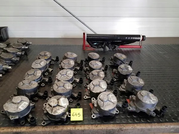 Renault Vakuumpump OEM 8200520476 - Begagnad image 2