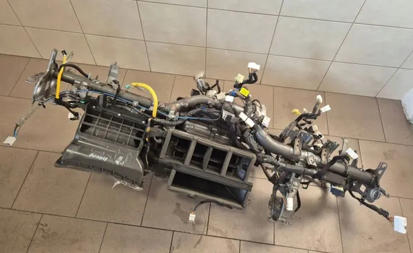 Konsolengestell OEM ODO8887 für Hyundai i30 II 12-17 image 2