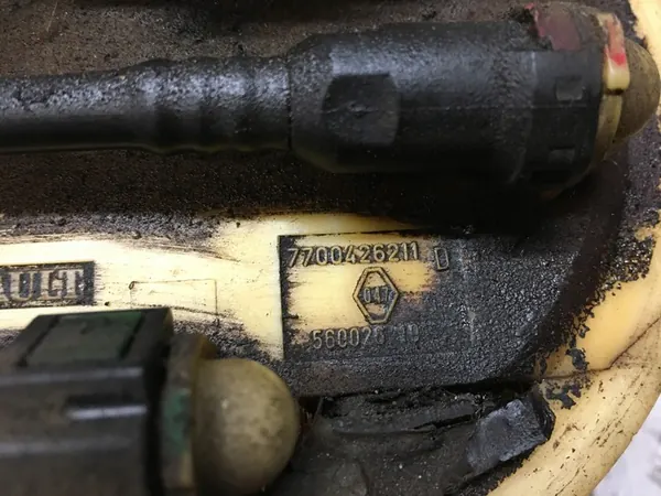 Brandstofpomp SCENIC I 1.6 7700426211 image 3