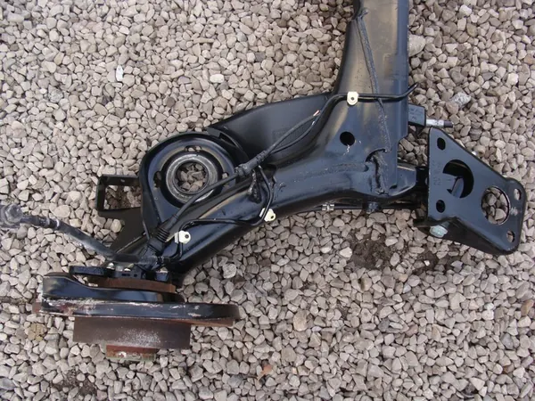 Asse posteriore VW Golf IV 1.9TDI HB image 3