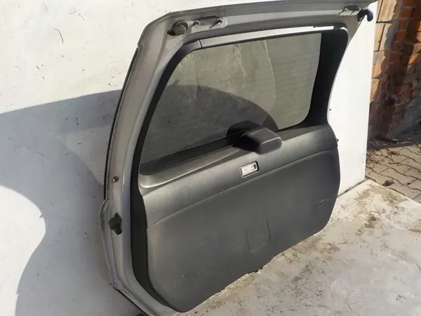 Puerta trasera Nissan X-Trail T31 OEM 665 image 4