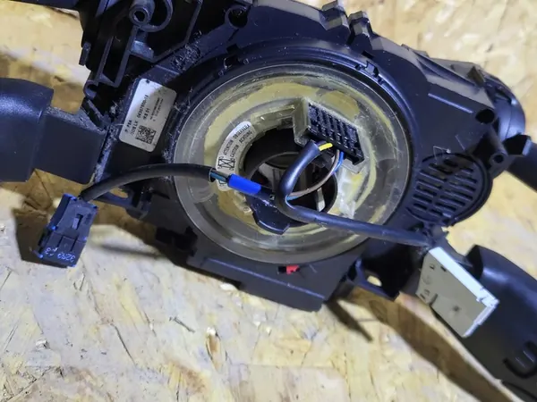 Gecombineerde schakelaar Peugeot 5008 image 4