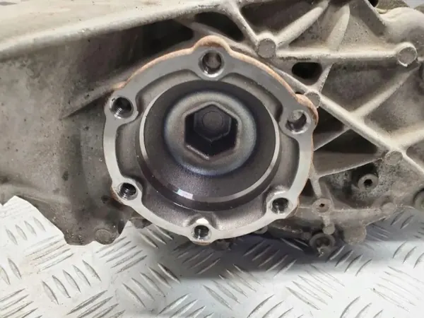 Audi Q5 Differential OEM 0D2500043J - Begagnad image 5
