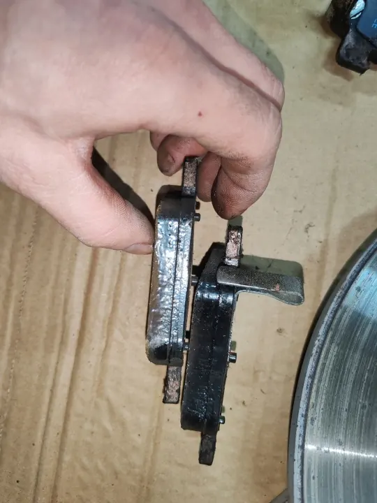 Discos e pastilhas travão traseiro Toyota OEM 270mm image 3