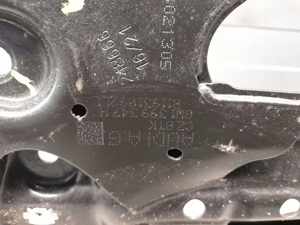 Audi A5 Vorderachsträger OEM 8W1399347H - Gebraucht image 7