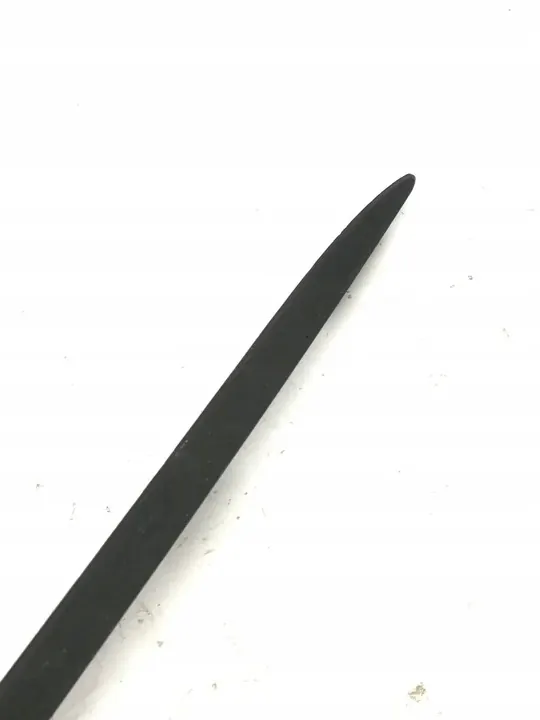 Mercedes W177 AMG Moldura de Para-choque Dianteiro Direito A1778854403 image 2