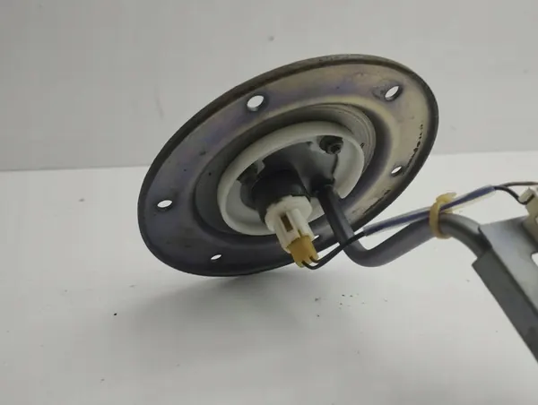 KIA Sportage 2007 Kraftstoffstandsensor OEM 311302E900 image 5