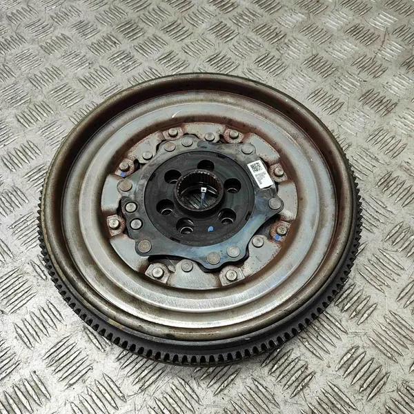 Volante de transmissão automática VW Arteon 04L105266AB image 4