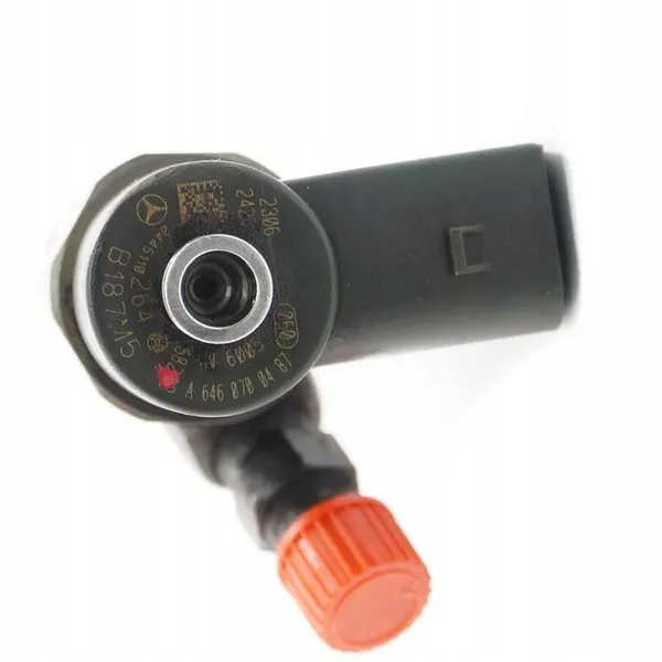 Mercedes W639 OM646 Injektor A6460700487 image 3