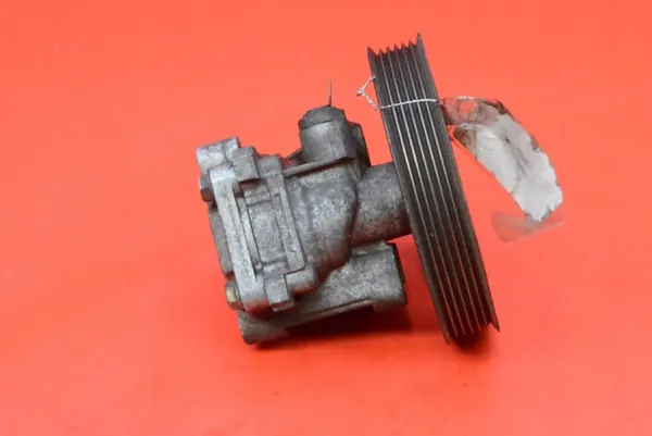 Pompe de direction assistée Mitsubishi Outlander I 2.0 16V 136 ch 4X4 OEM M-1090877 image 4