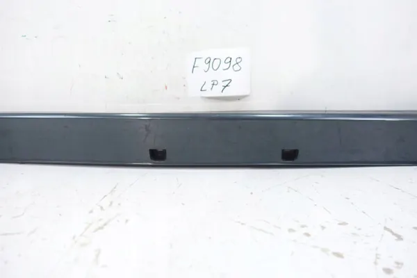 OEM 10E853855A Vasen kynnyssuoja Cupra Bornille image 3